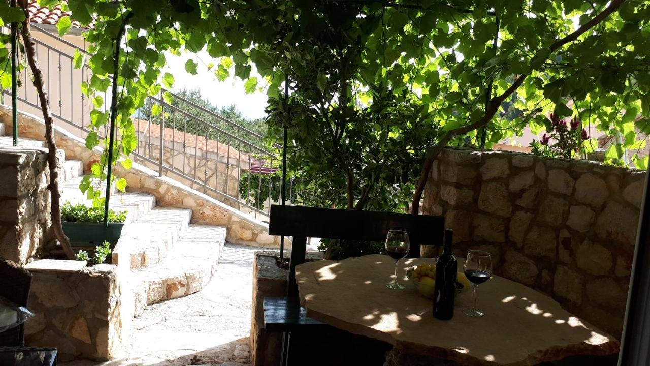 Apartments With A Parking Space Ivan Dolac, Hvar - 8753 Εξωτερικό φωτογραφία