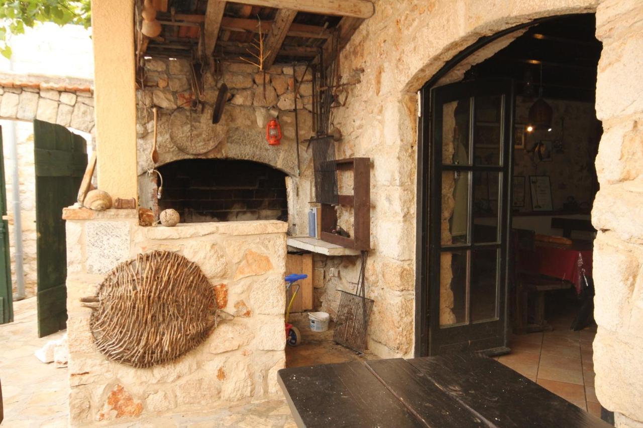 Apartments With A Parking Space Ivan Dolac, Hvar - 8753 Εξωτερικό φωτογραφία