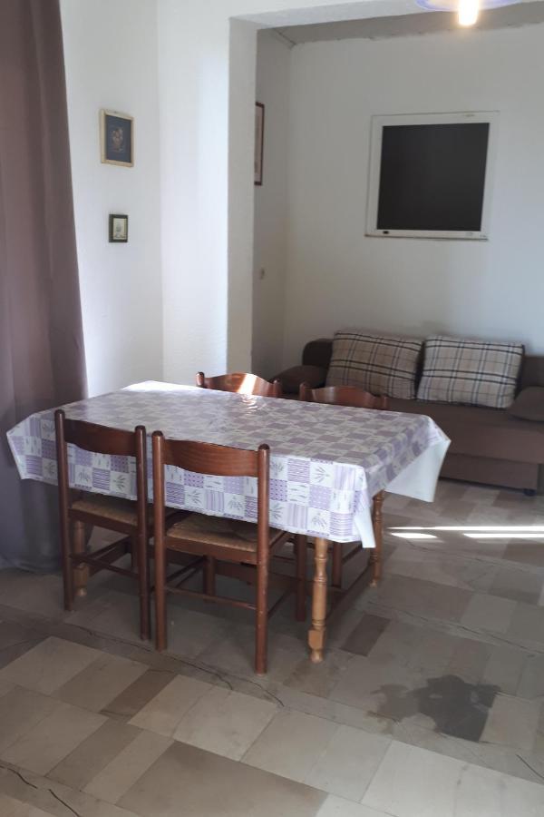 Apartments With A Parking Space Ivan Dolac, Hvar - 8753 Εξωτερικό φωτογραφία